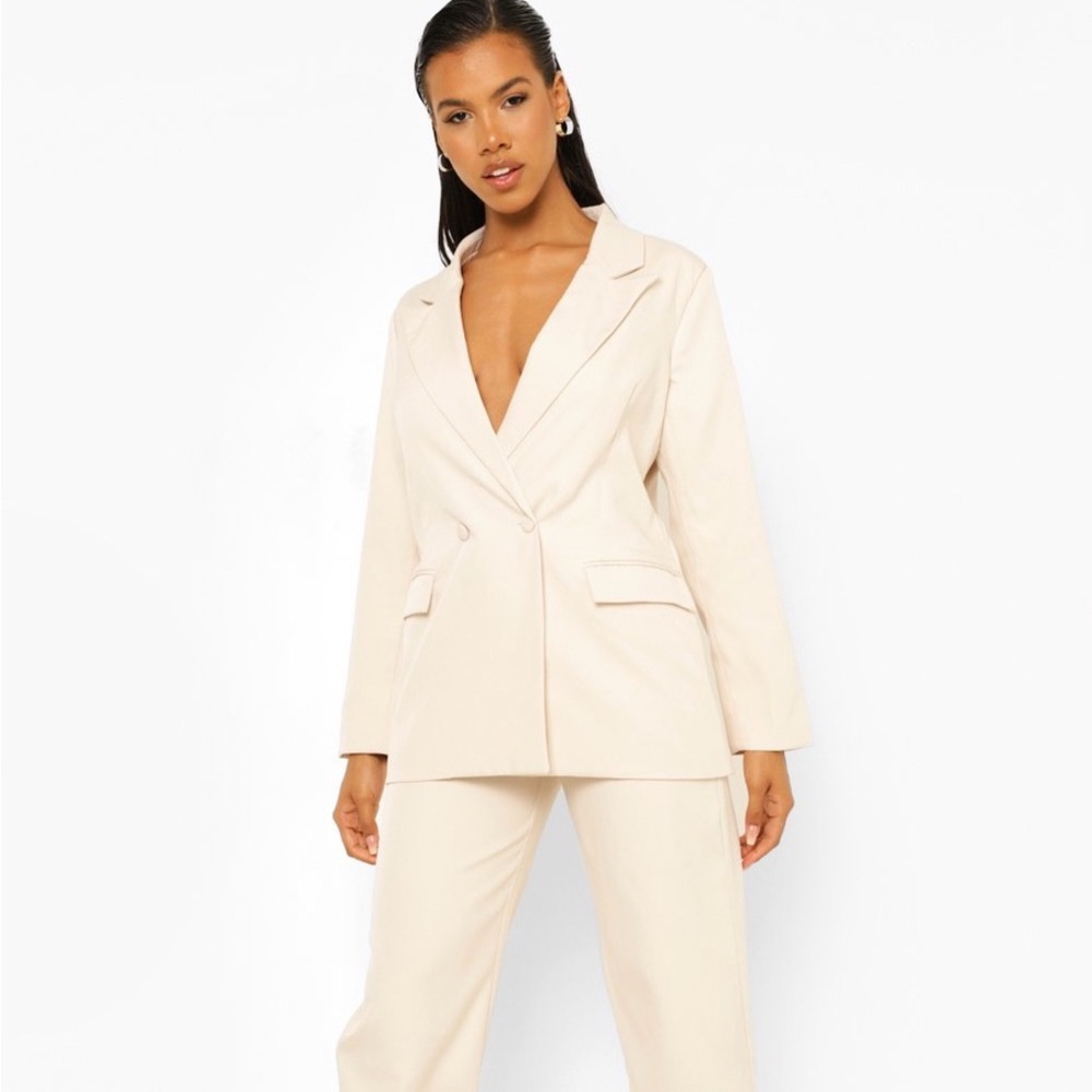 Boohoo Ecru Fitted Blazer - Picture 3 of 10